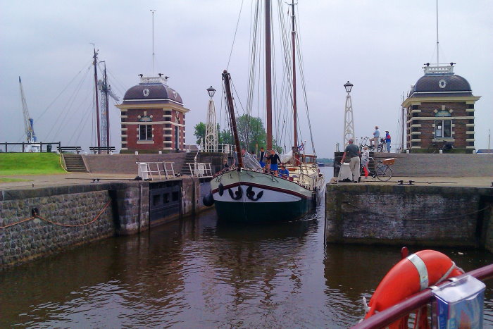 Stella Frisia in de sluis van Lemmer